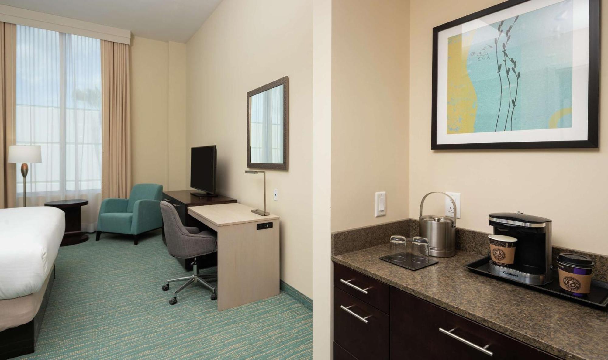 Doubletree By Hilton Miami Doral Hotel Sweetwater Buitenkant foto