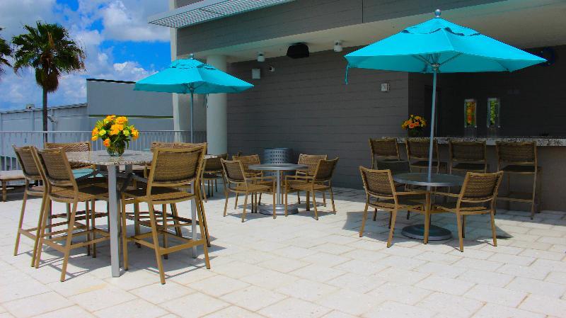 Doubletree By Hilton Miami Doral Hotel Sweetwater Buitenkant foto